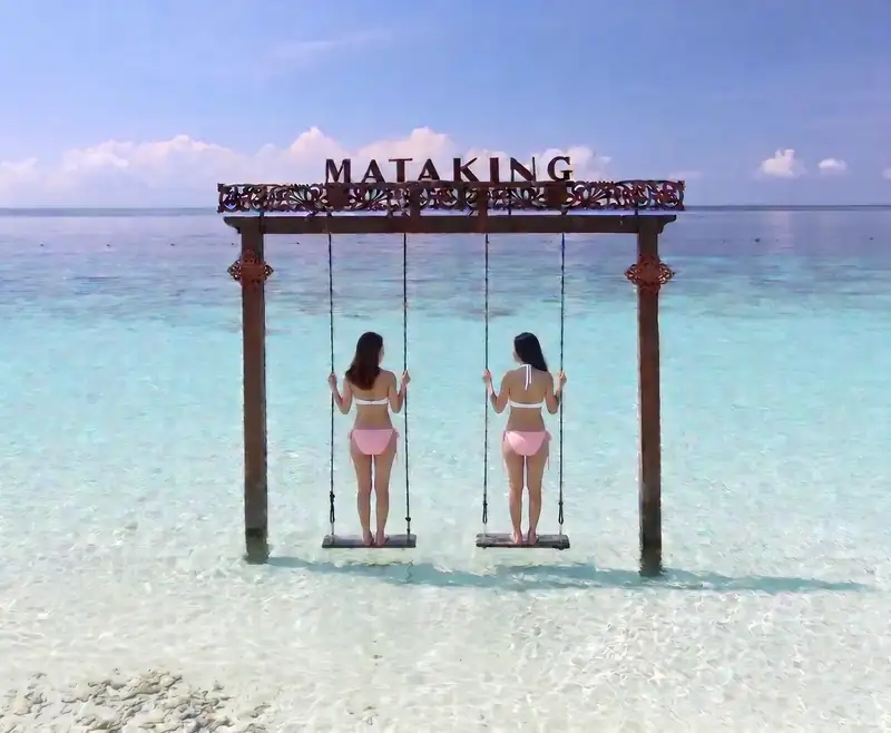 A relaxing day at Mataking Island with Santiri Island Resort near Semporna
